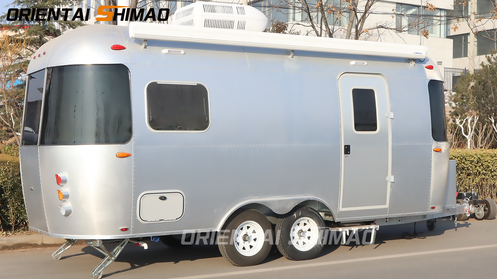 RV Trailer-Small body, big space.